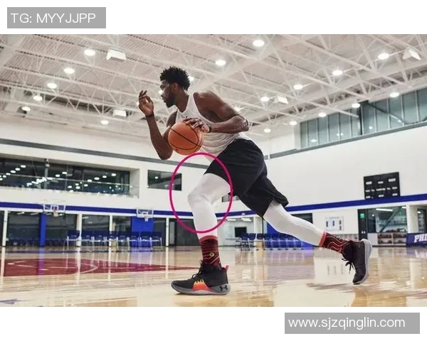 乔尔恩比德低位背打与外线投射技巧的完美结合与战术应用分析